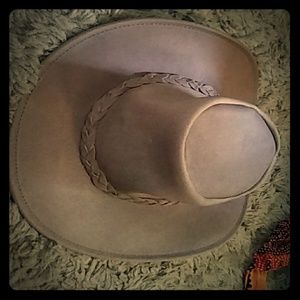 Minnetonka genuine leather hat